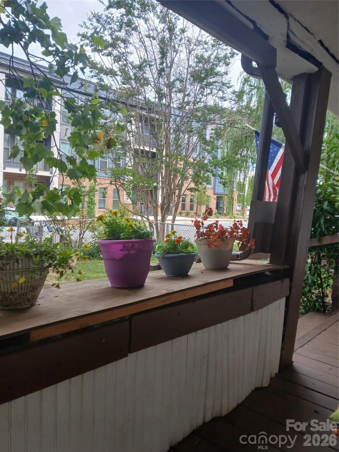344 W Haywood Street - Photo 5