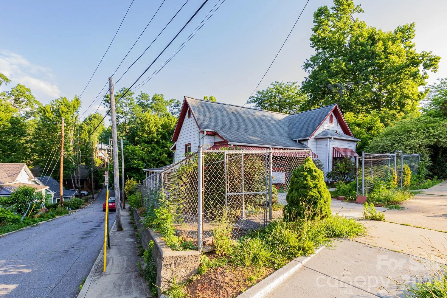 91 Clingman Avenue - Photo 2