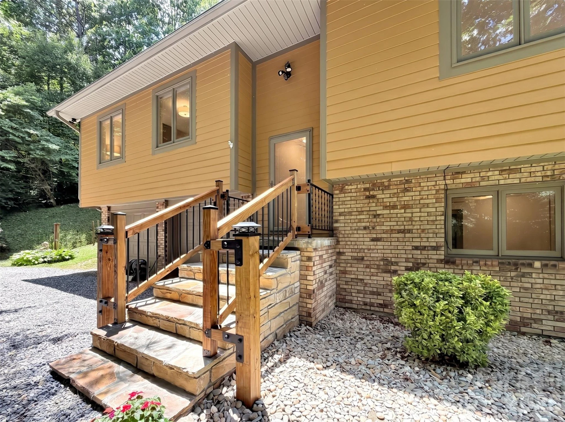 372 Shady Ridge Road - Photo 4