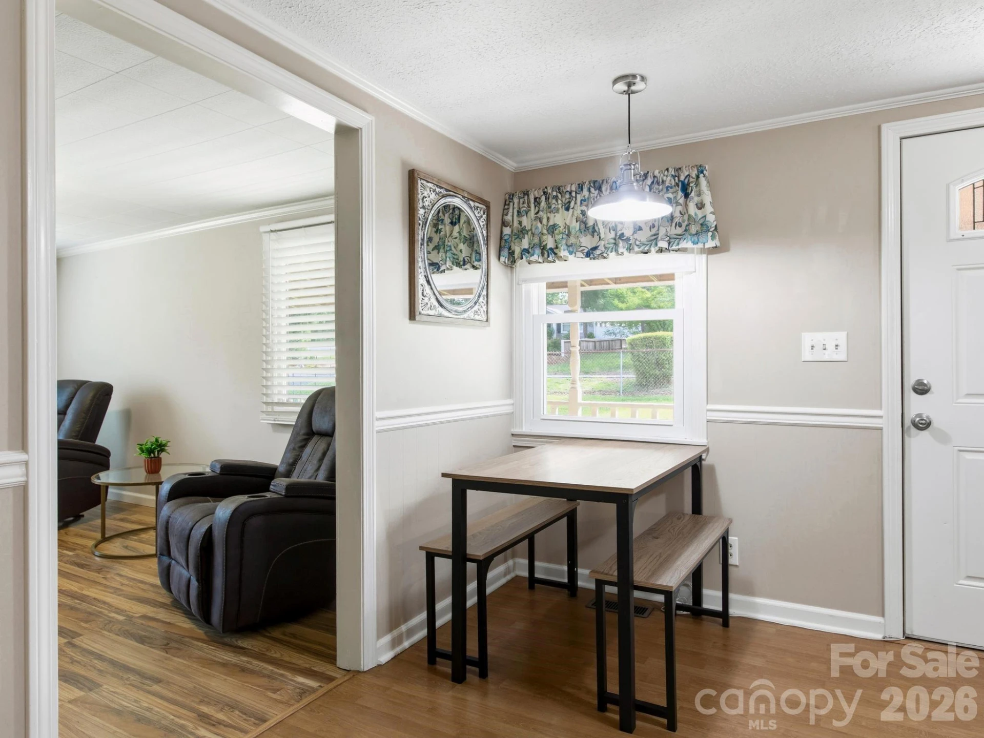 407 Hall Street - Photo 11
