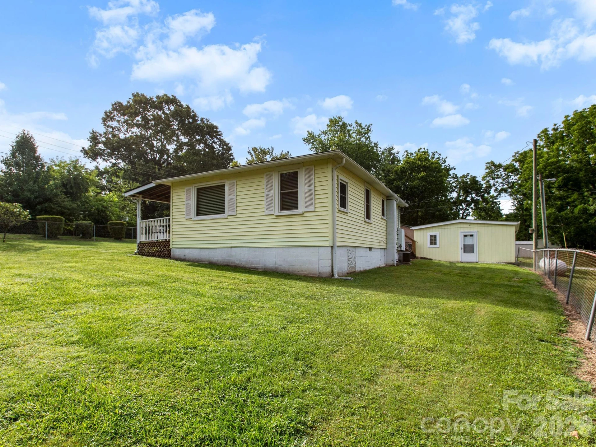 407 Hall Street - Photo 24