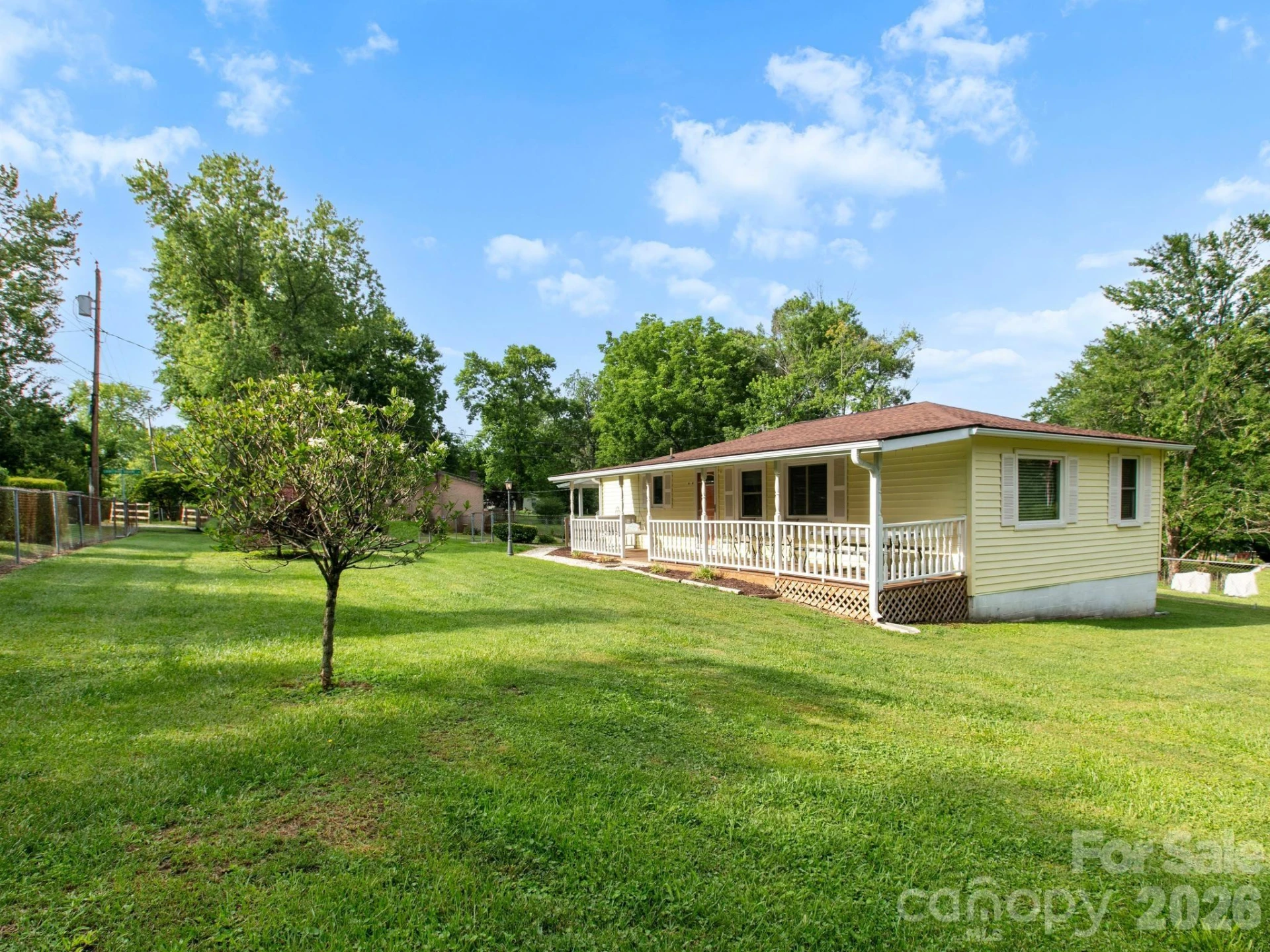 407 Hall Street - Photo 4