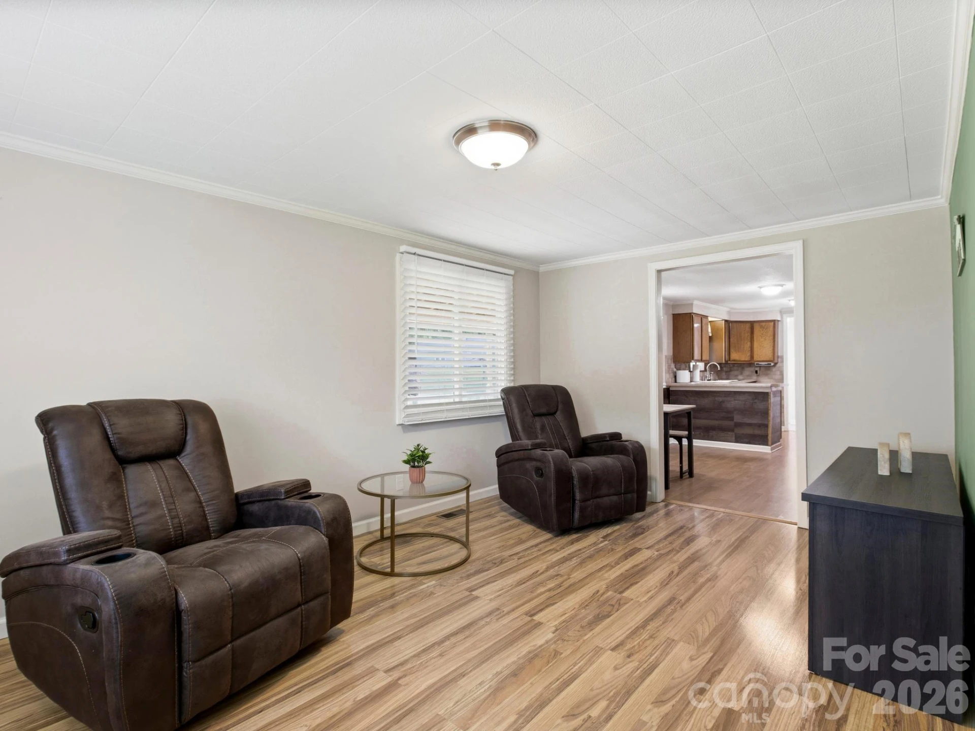 407 Hall Street - Photo 8