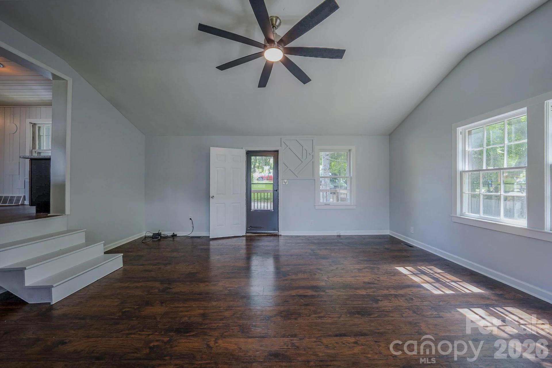 501 Fairview Road - Photo 4