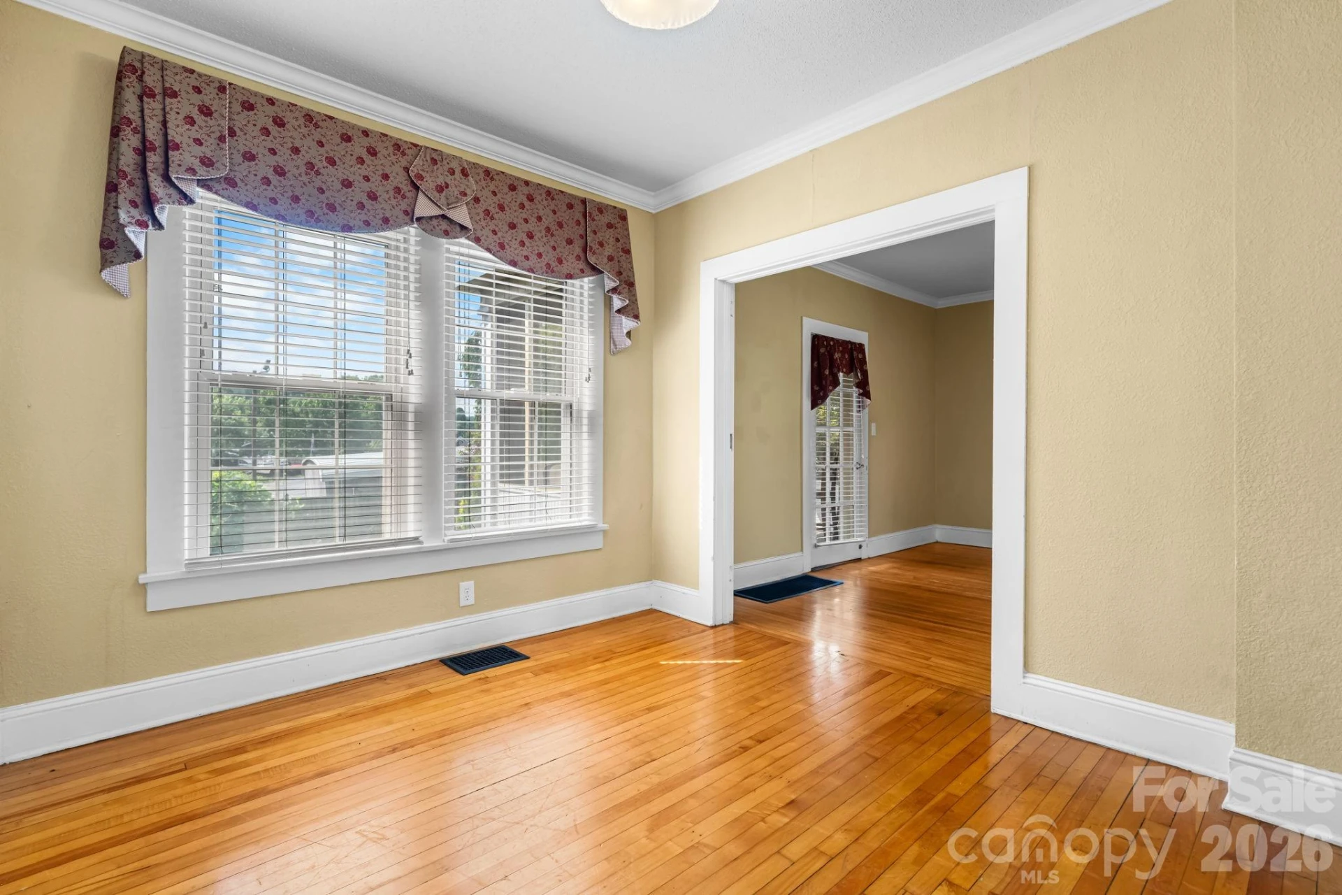 15 6th Em Street - Photo 14