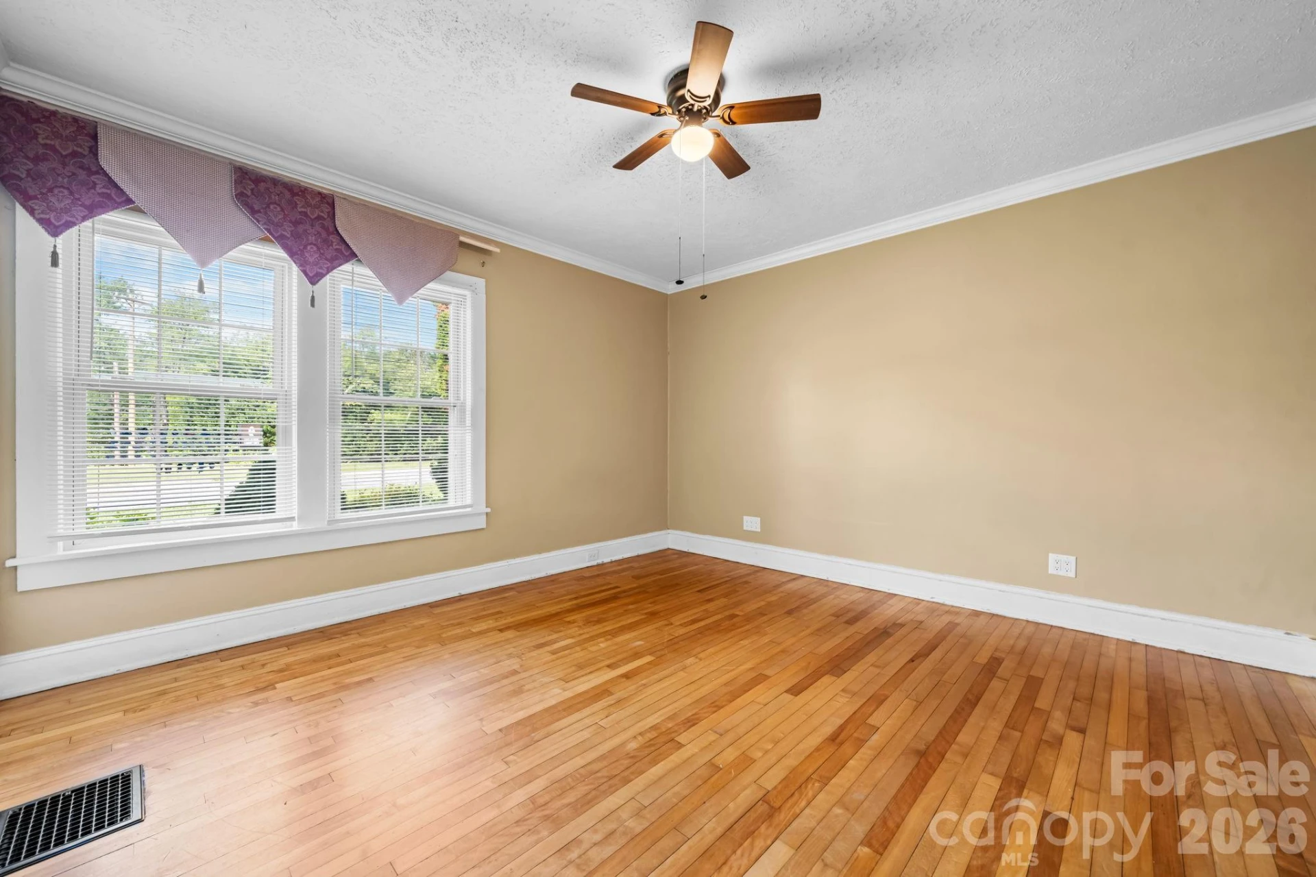 15 6th Em Street - Photo 15