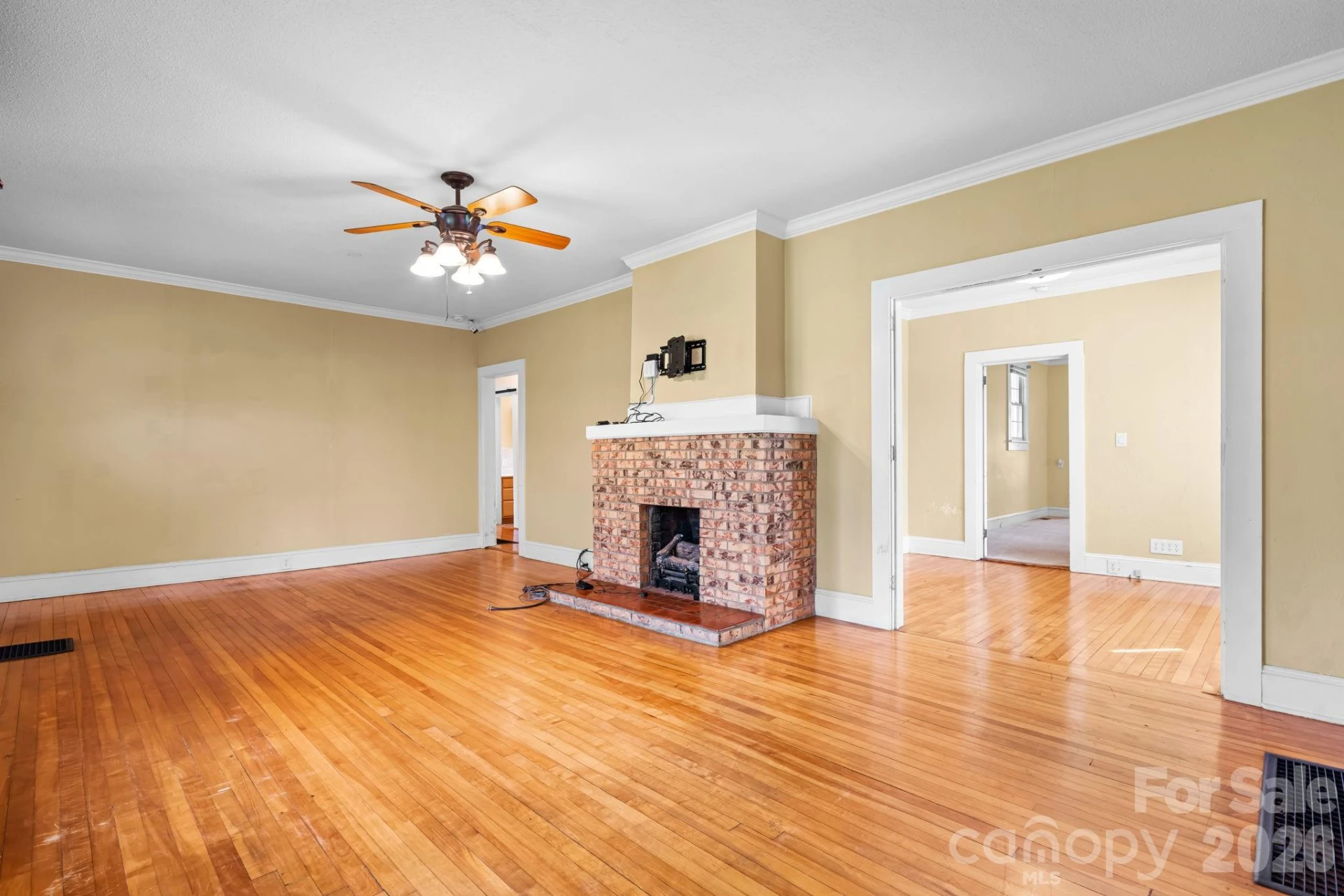 15 6th Em Street - Photo 10