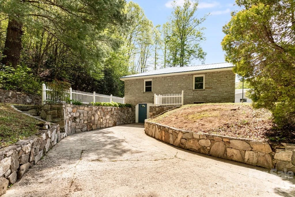 2629 Soco Road - Photo 35
