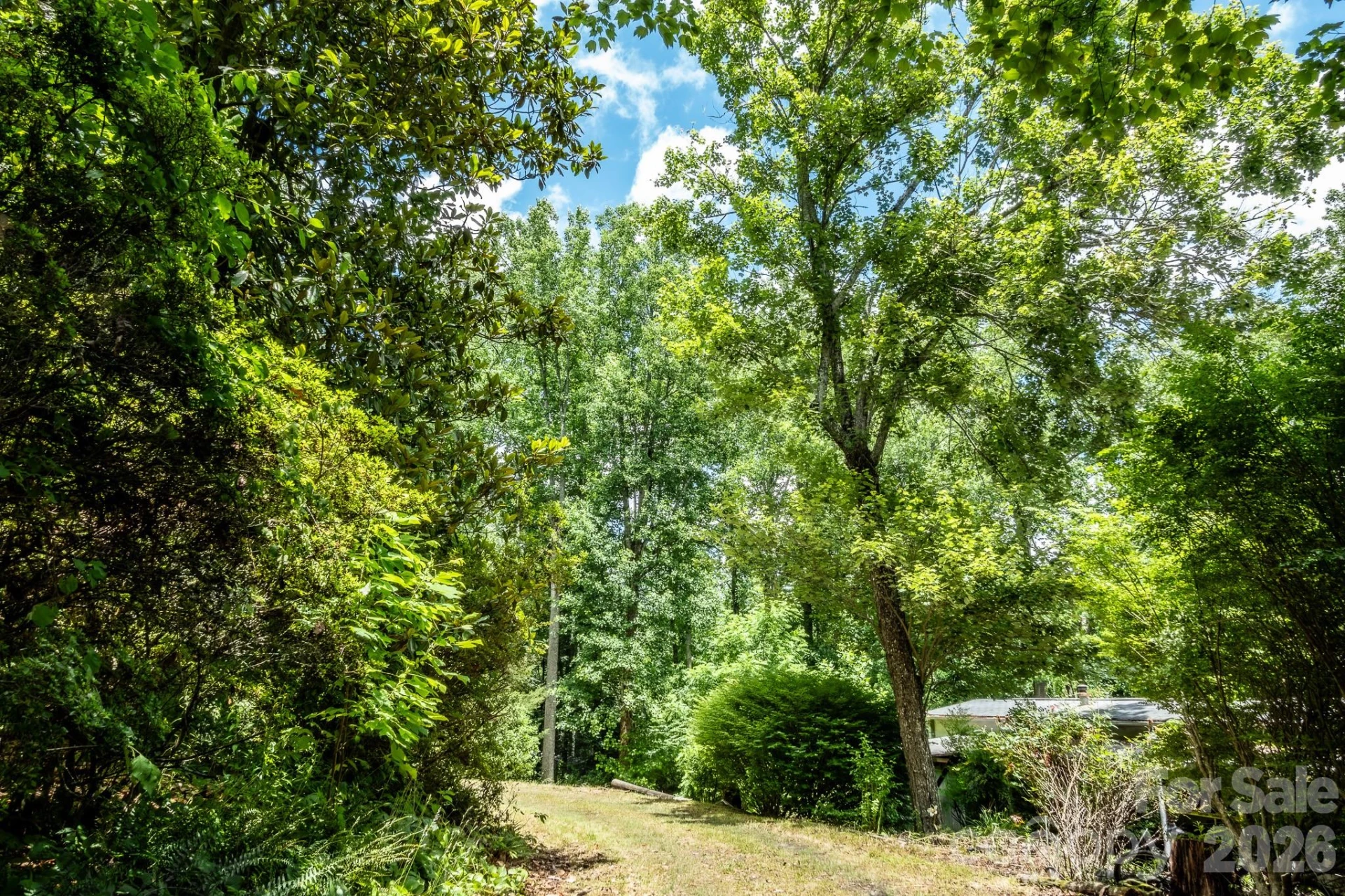 82 Englewood Drive - Photo 12