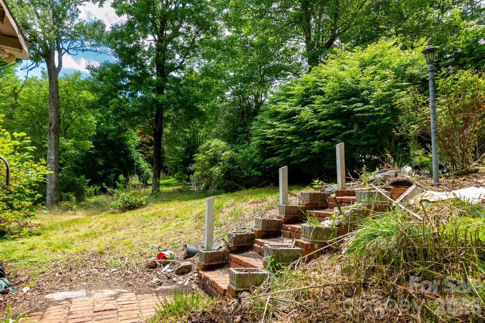 82 Englewood Drive - Photo 20