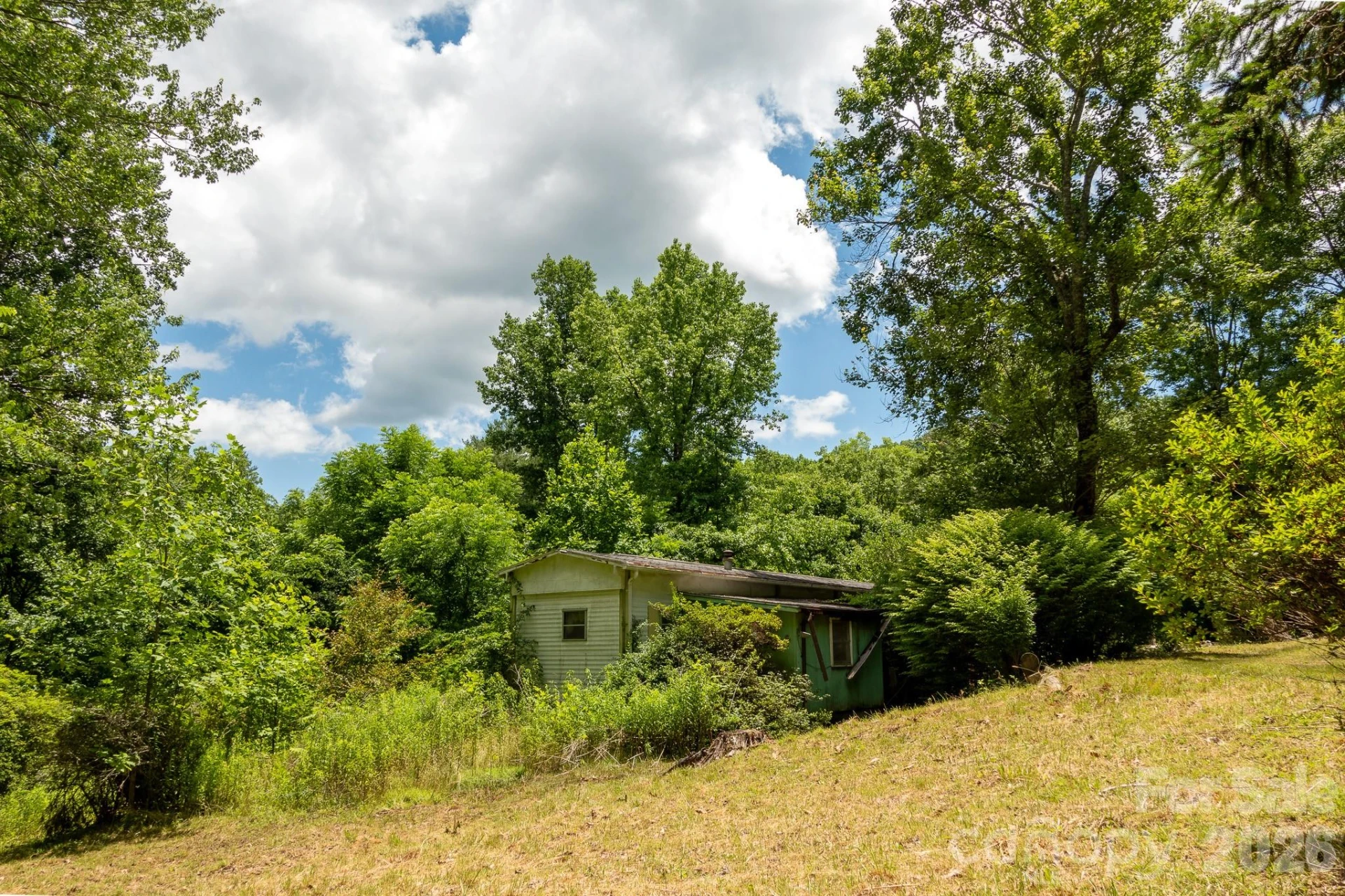 82 Englewood Drive - Photo 5