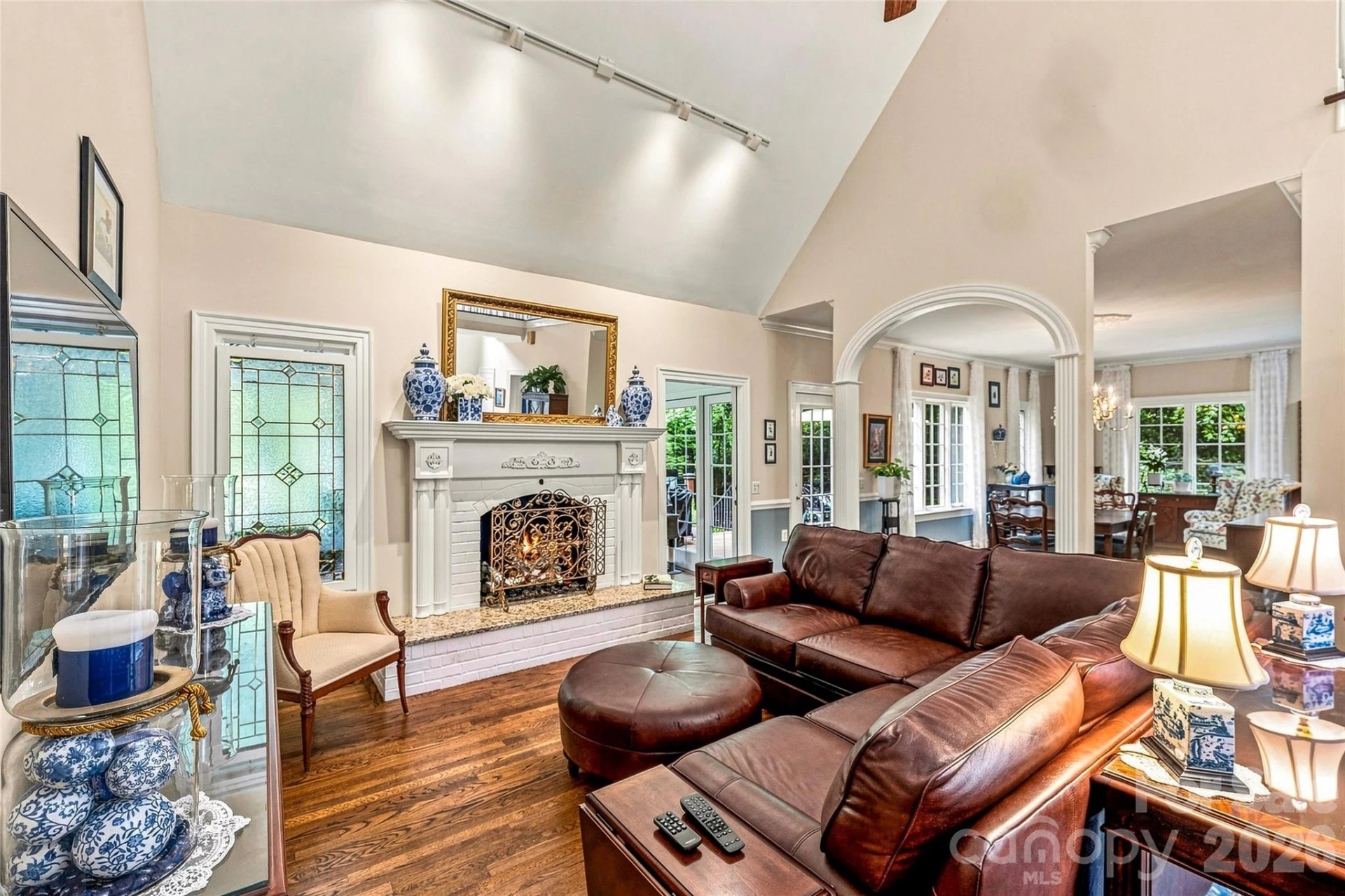 11 Tiverton Lane - Photo 5