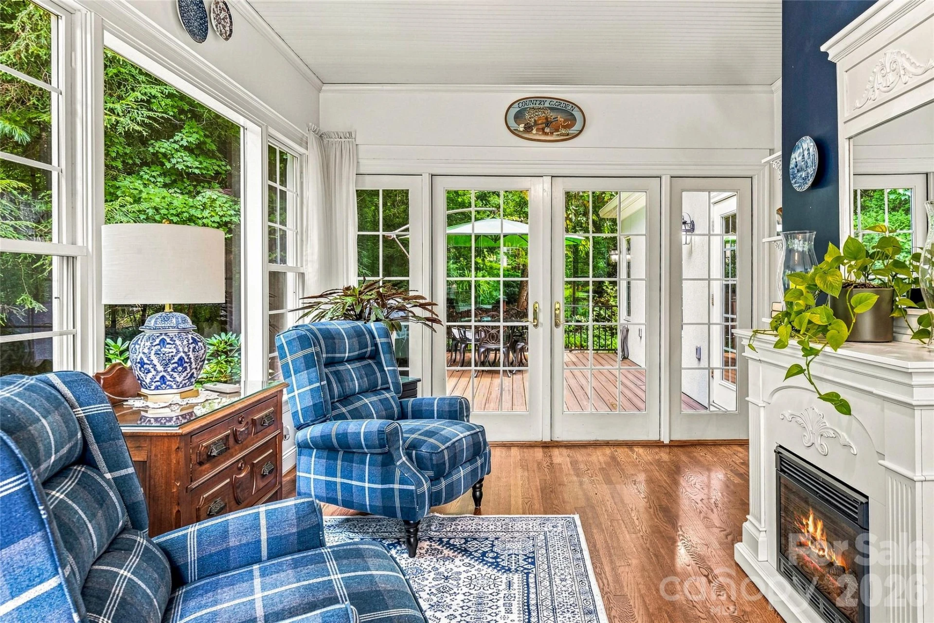 11 Tiverton Lane - Photo 9