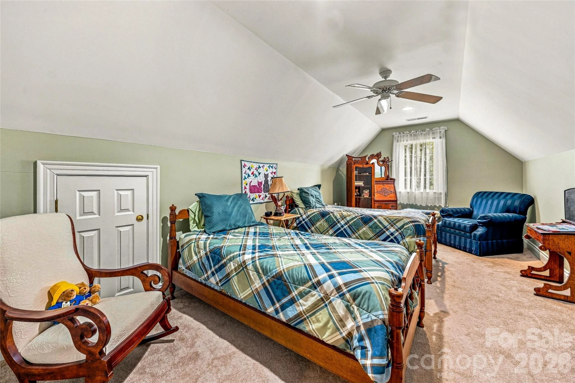 11 Tiverton Lane - Photo 24