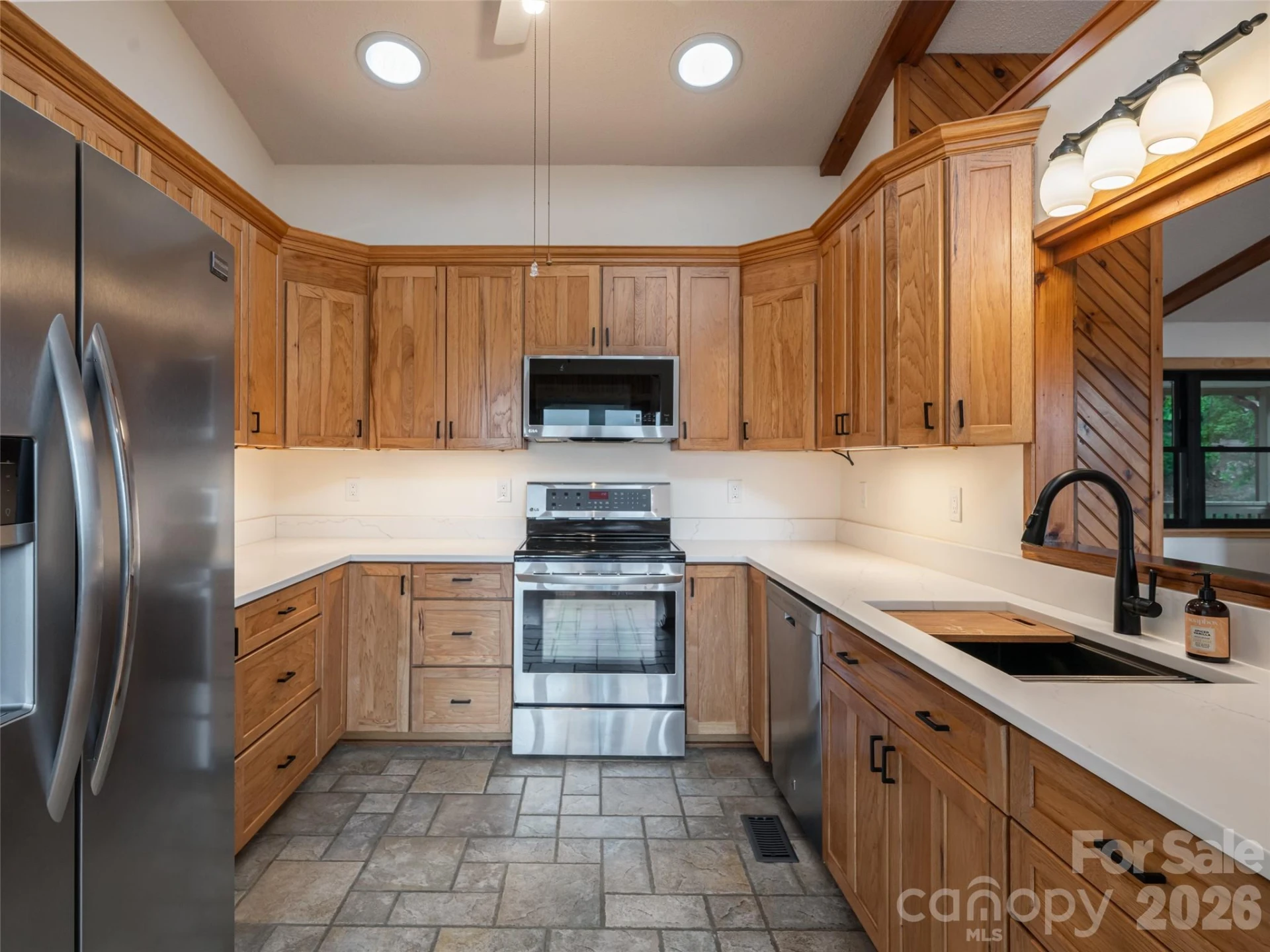 243 Pioneer Ridge Road - Photo 16