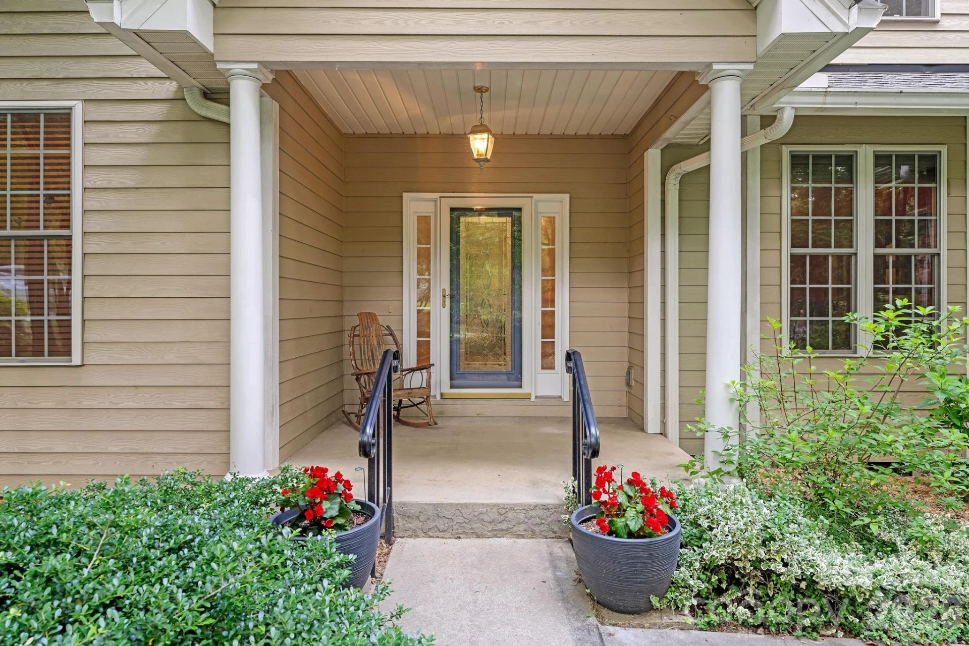 36 Poplar Creek Drive - Photo 3