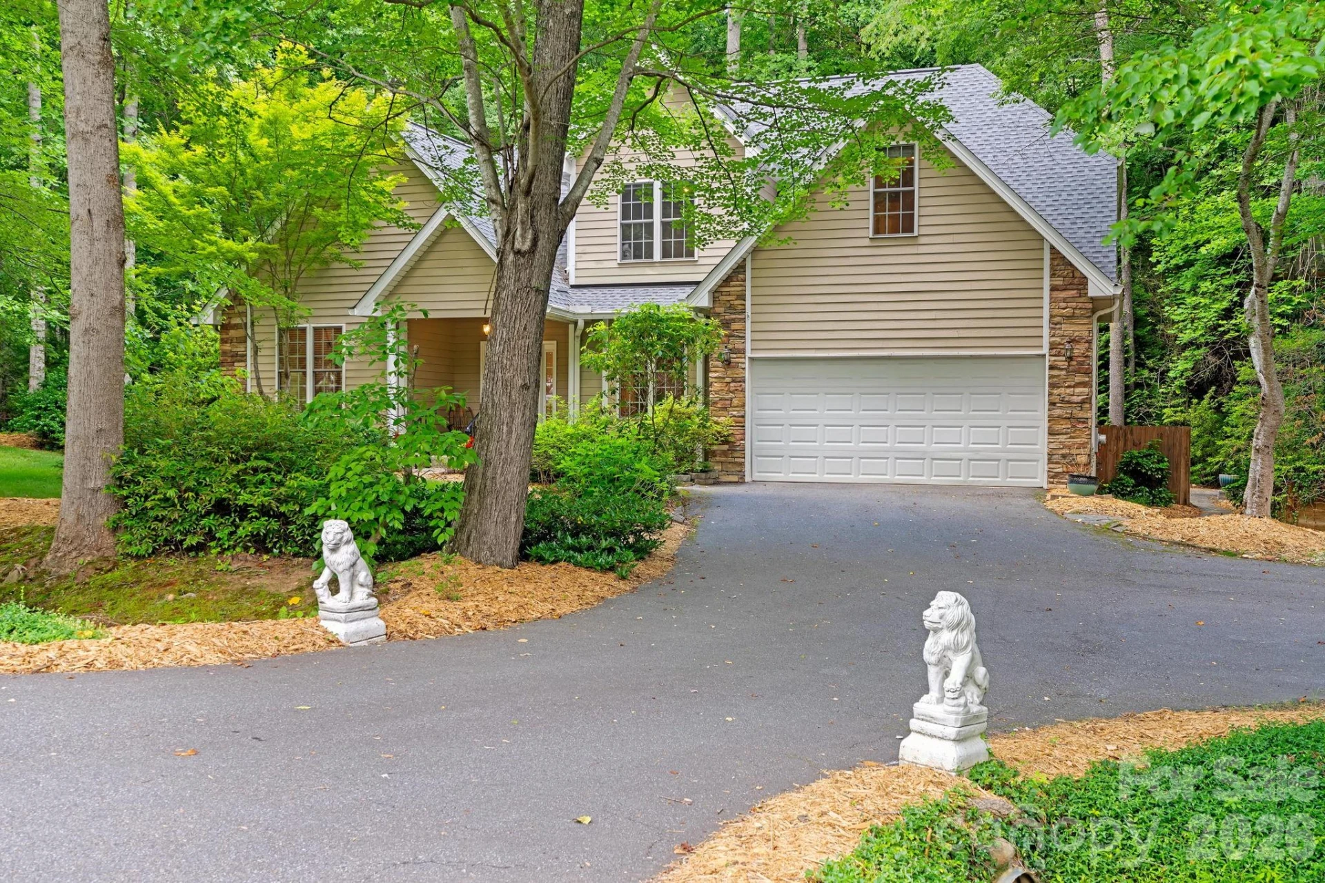 36 Poplar Creek Drive