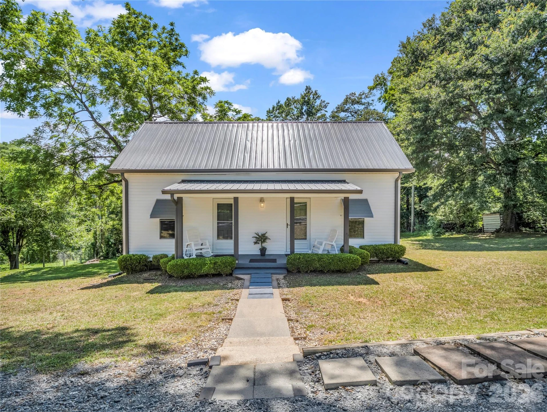 193 Middle Street - Photo 2