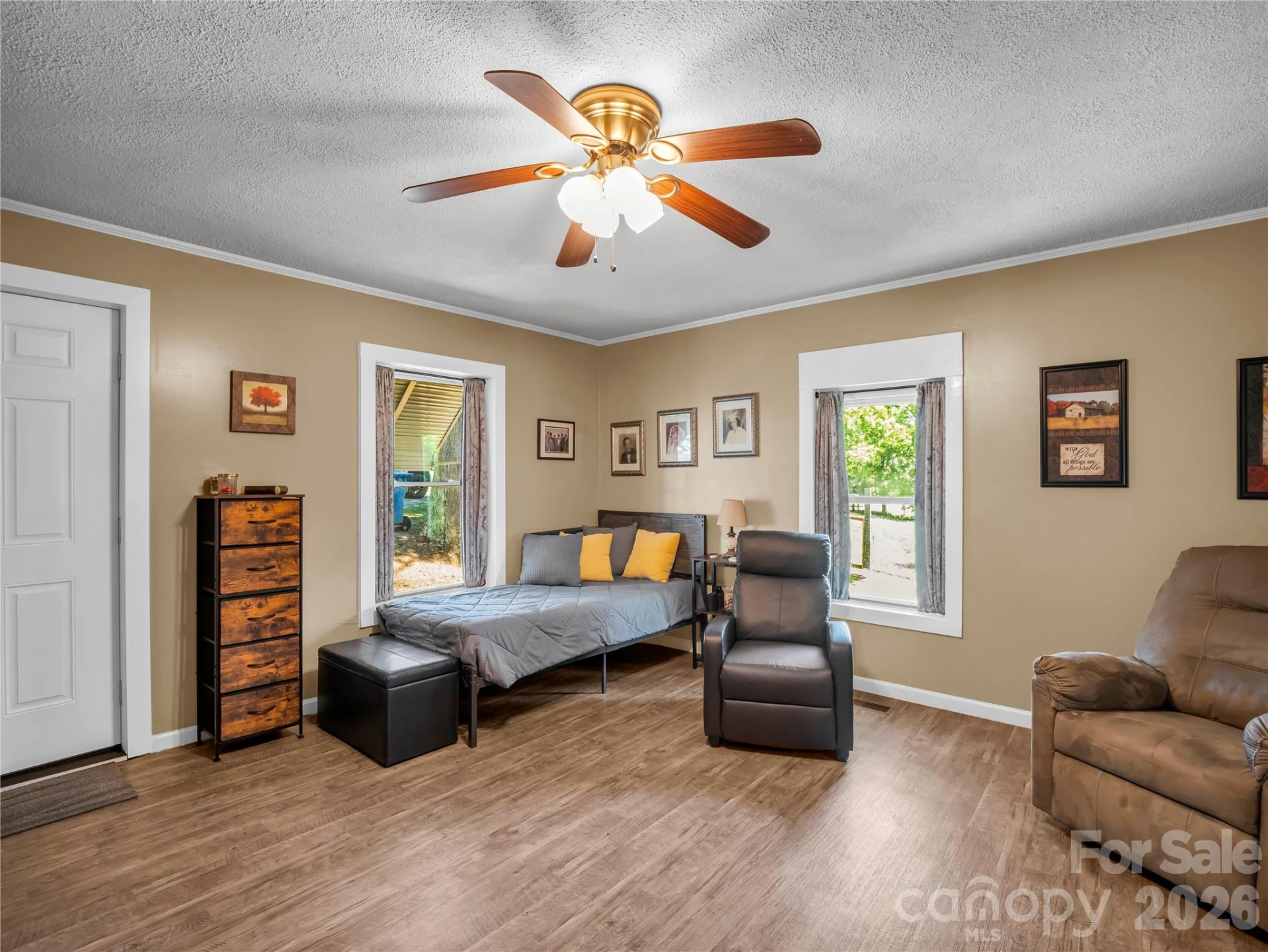 193 Middle Street - Photo 9