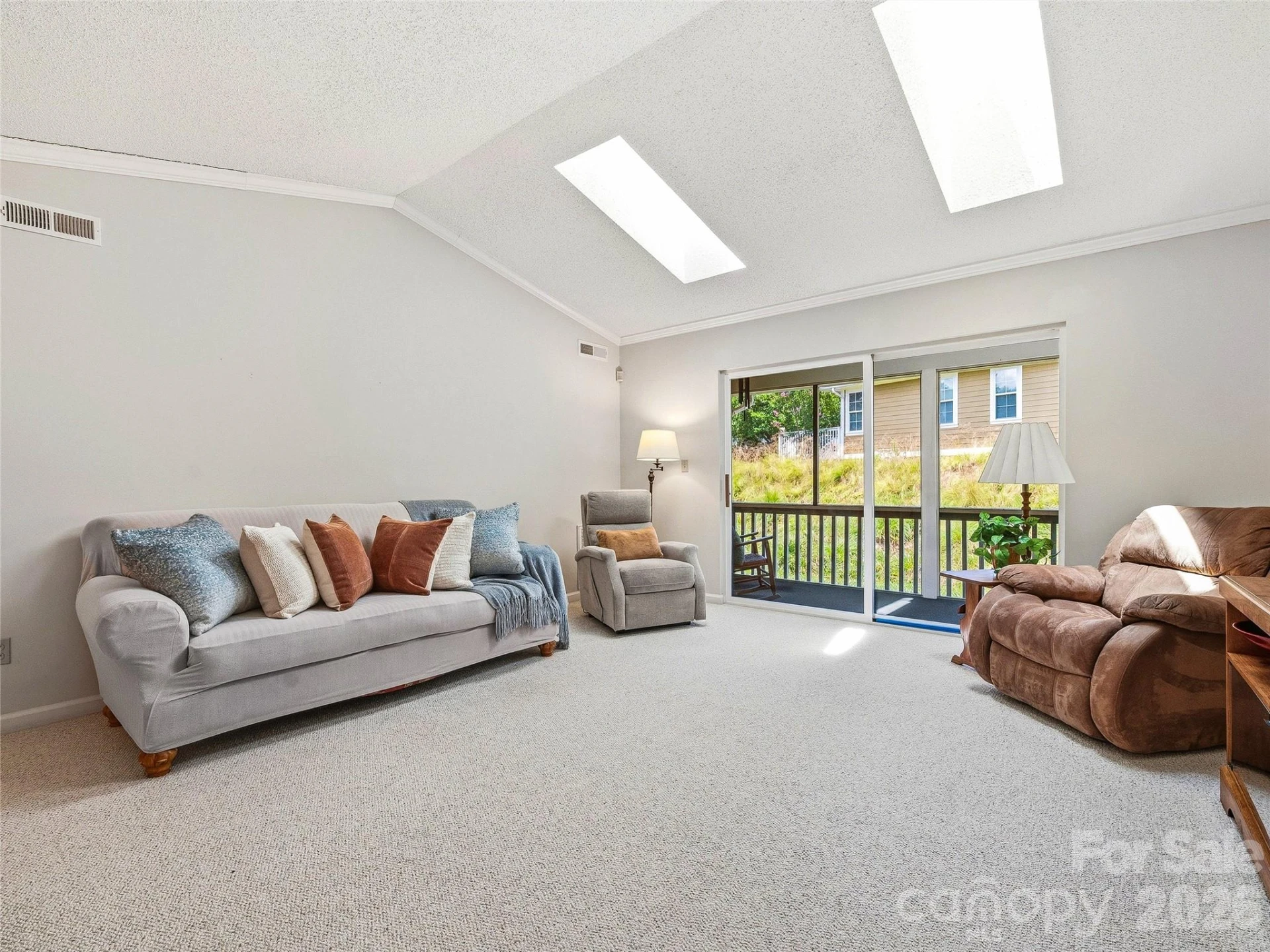 102 Rough Point Court - Photo 13