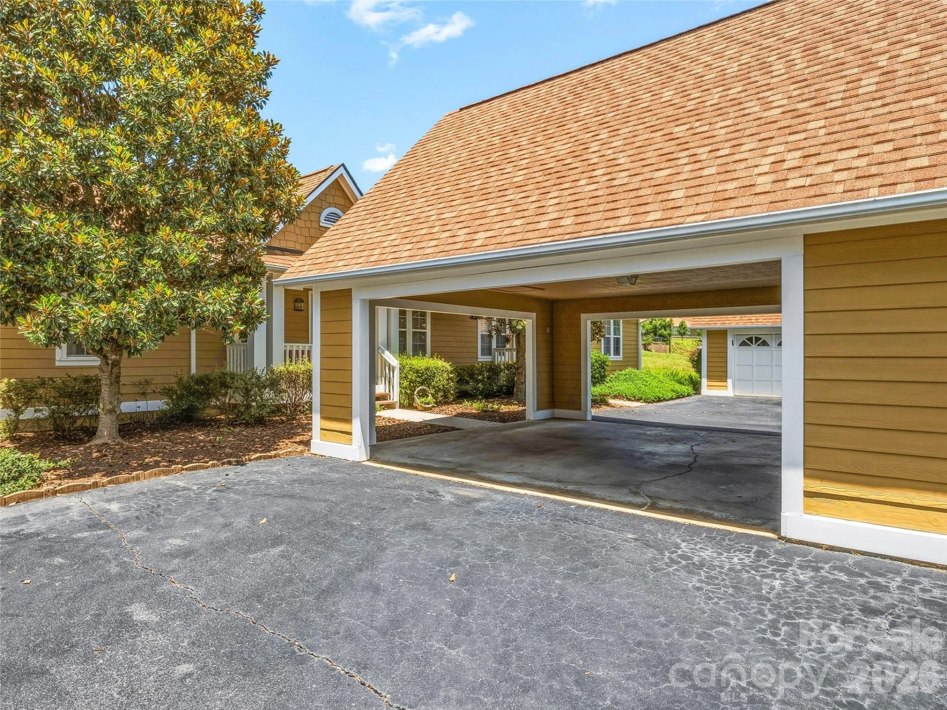 102 Rough Point Court - Photo 4