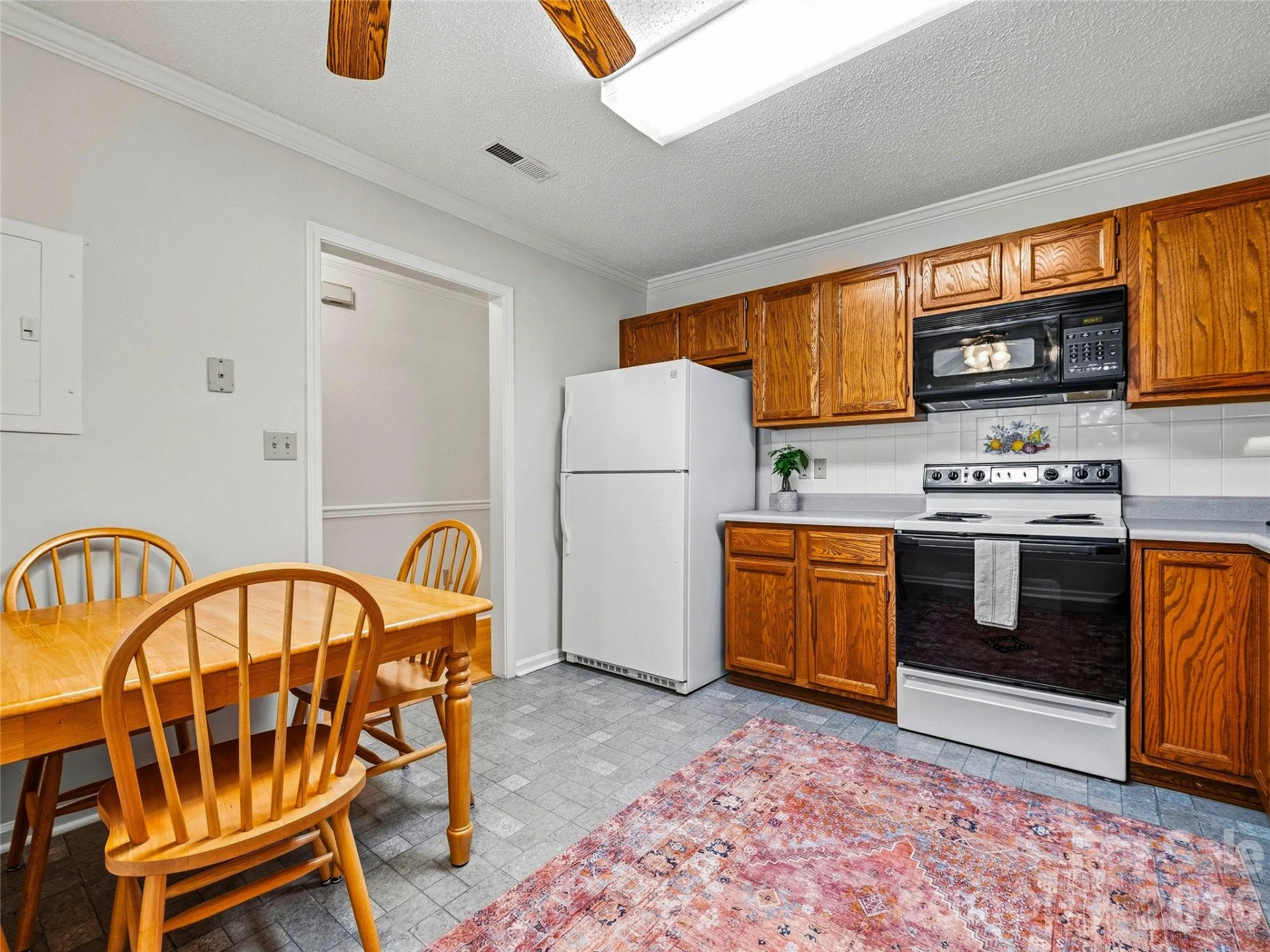 102 Rough Point Court - Photo 9