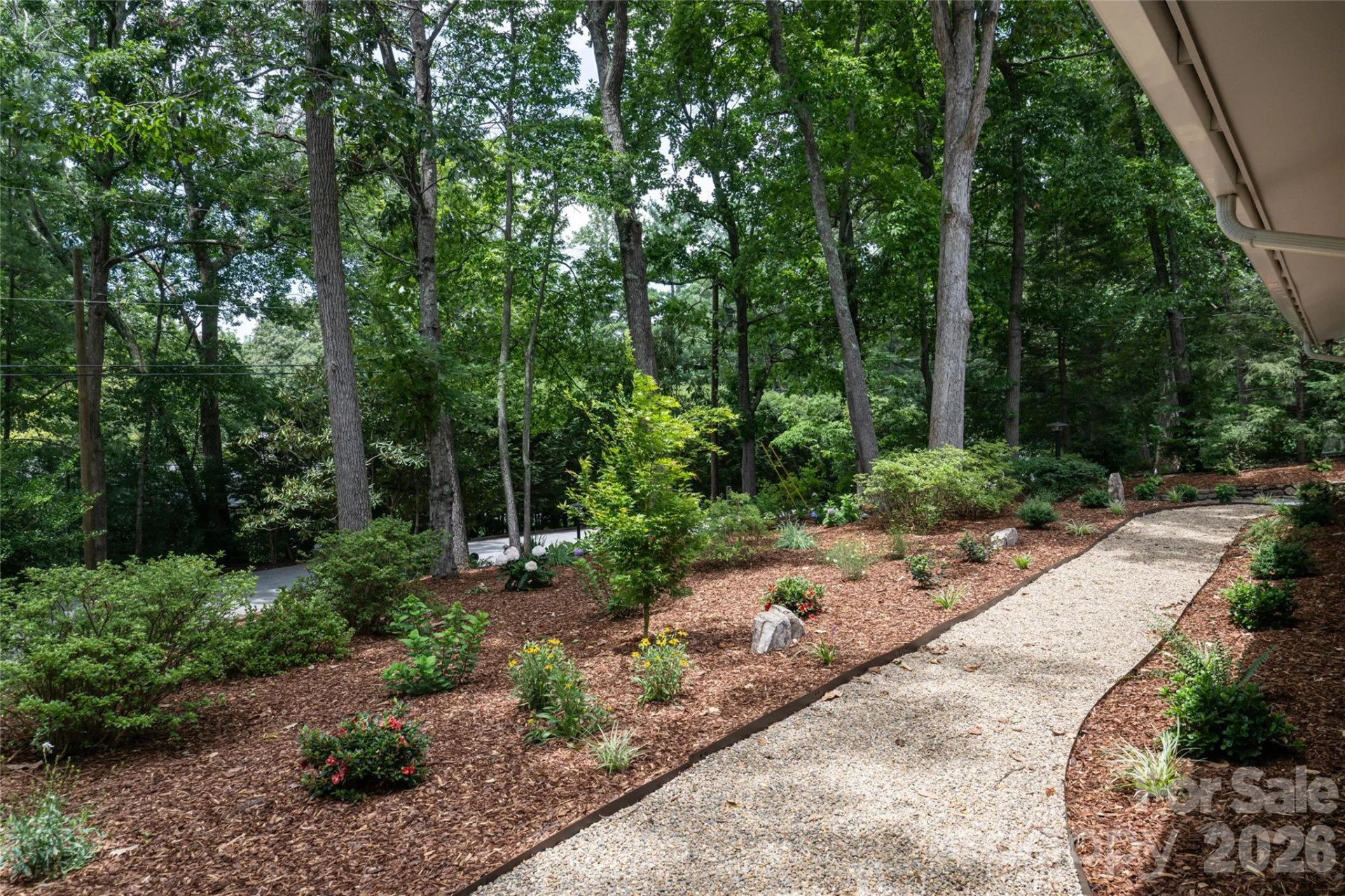 24 Amherst Road - Photo 2