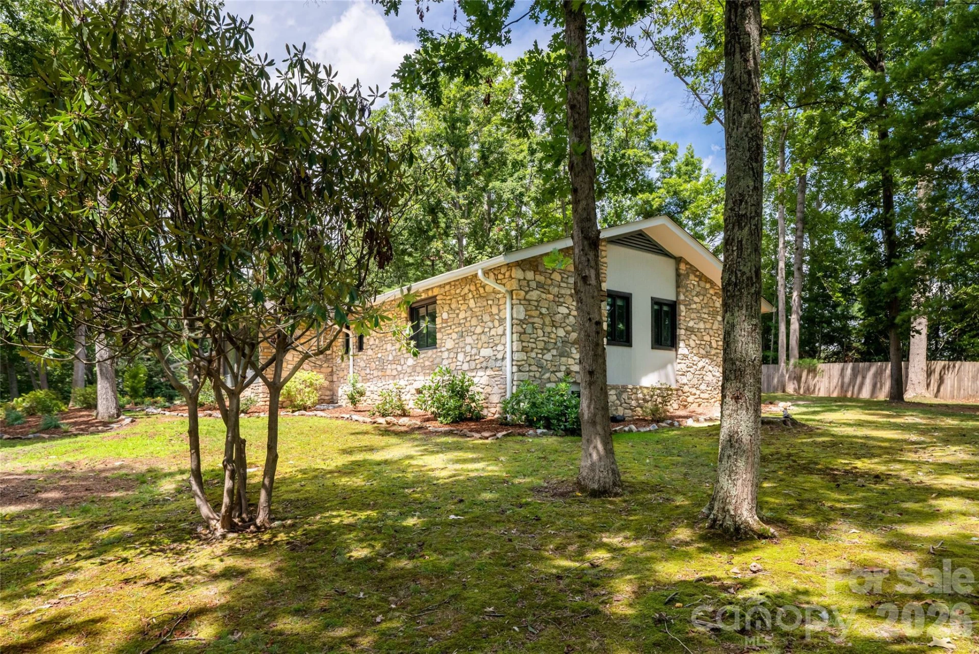 24 Amherst Road - Photo 47