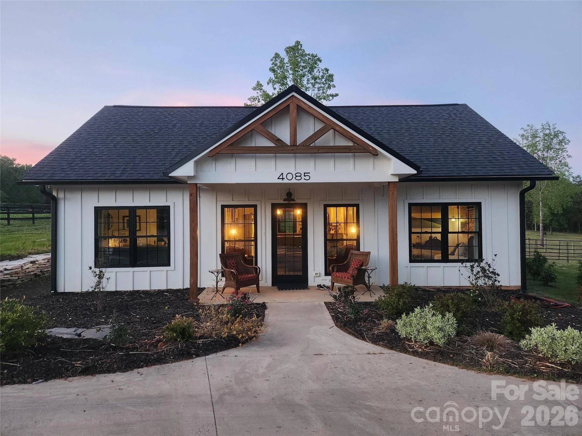 4085 Hunting Country Road