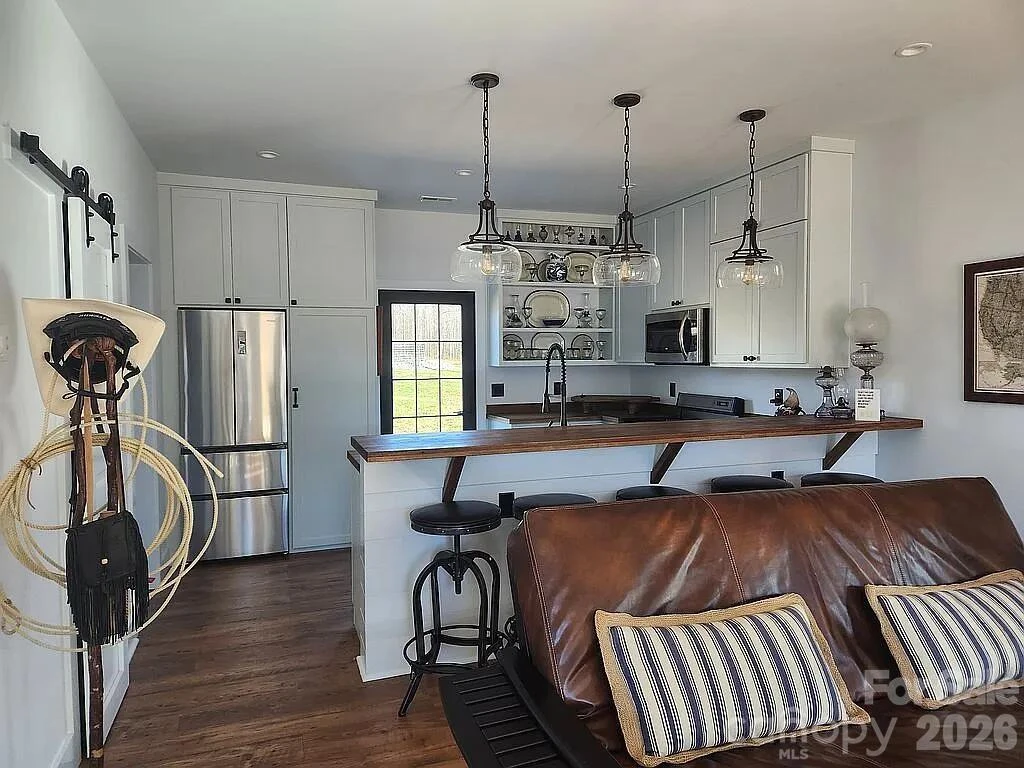 4085 Hunting Country Road - Photo 7