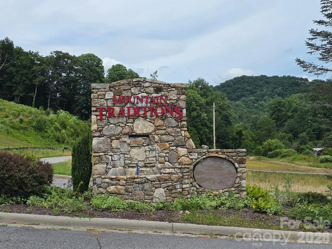77 Traditions Way - Photo 13