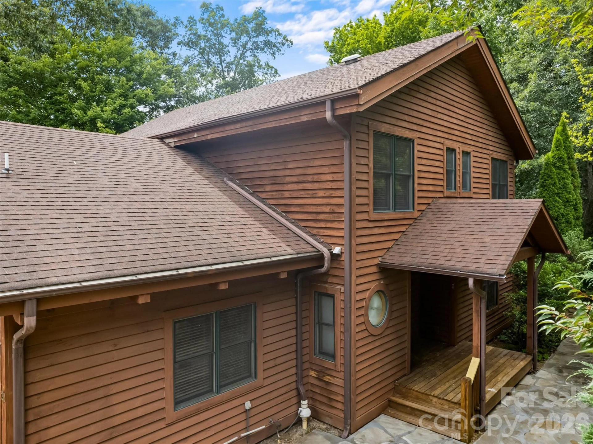 20 Sarah Court - Photo 5
