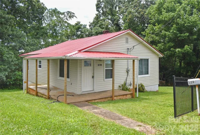 622 Green Street Loop