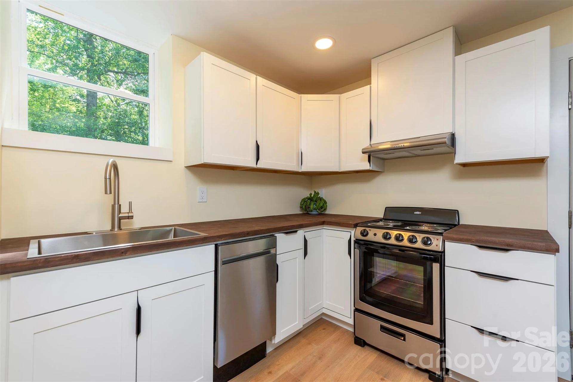 32 Harnett Street - Photo 8