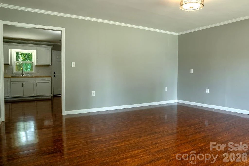 138 Oak Hill Drive - Photo 2