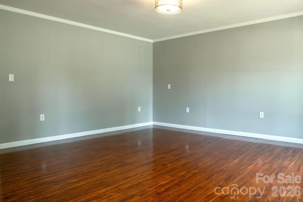 138 Oak Hill Drive - Photo 4
