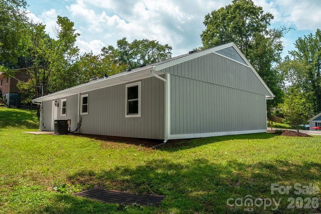 138 Oak Hill Drive - Photo 32