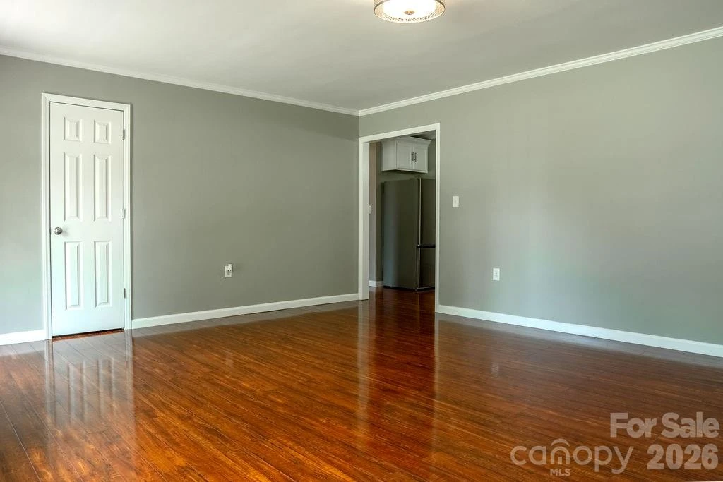 138 Oak Hill Drive - Photo 6