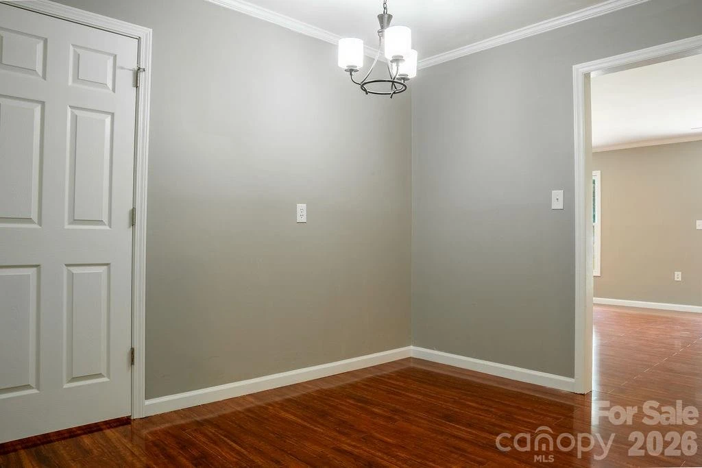 138 Oak Hill Drive - Photo 8