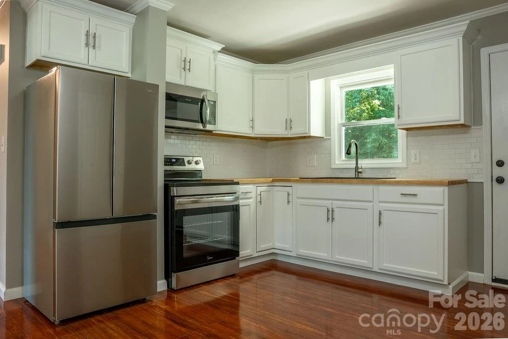 138 Oak Hill Drive - Photo 9
