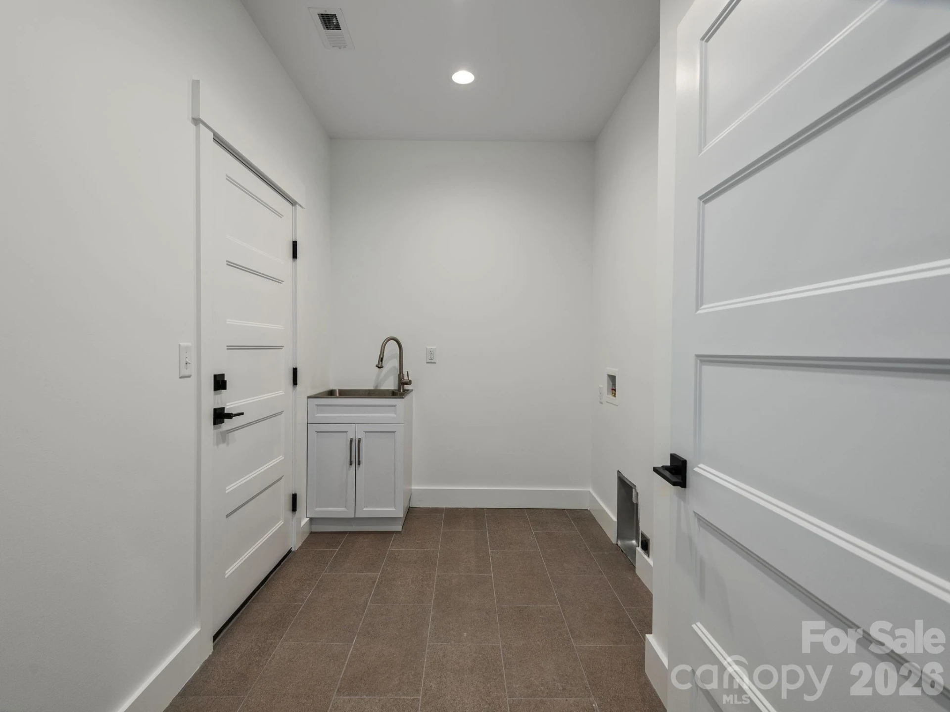 105 Sheila Wynne Drive - Photo 33