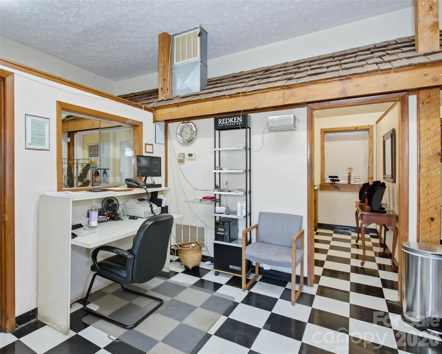 295 W Haywood Street - Photo 13