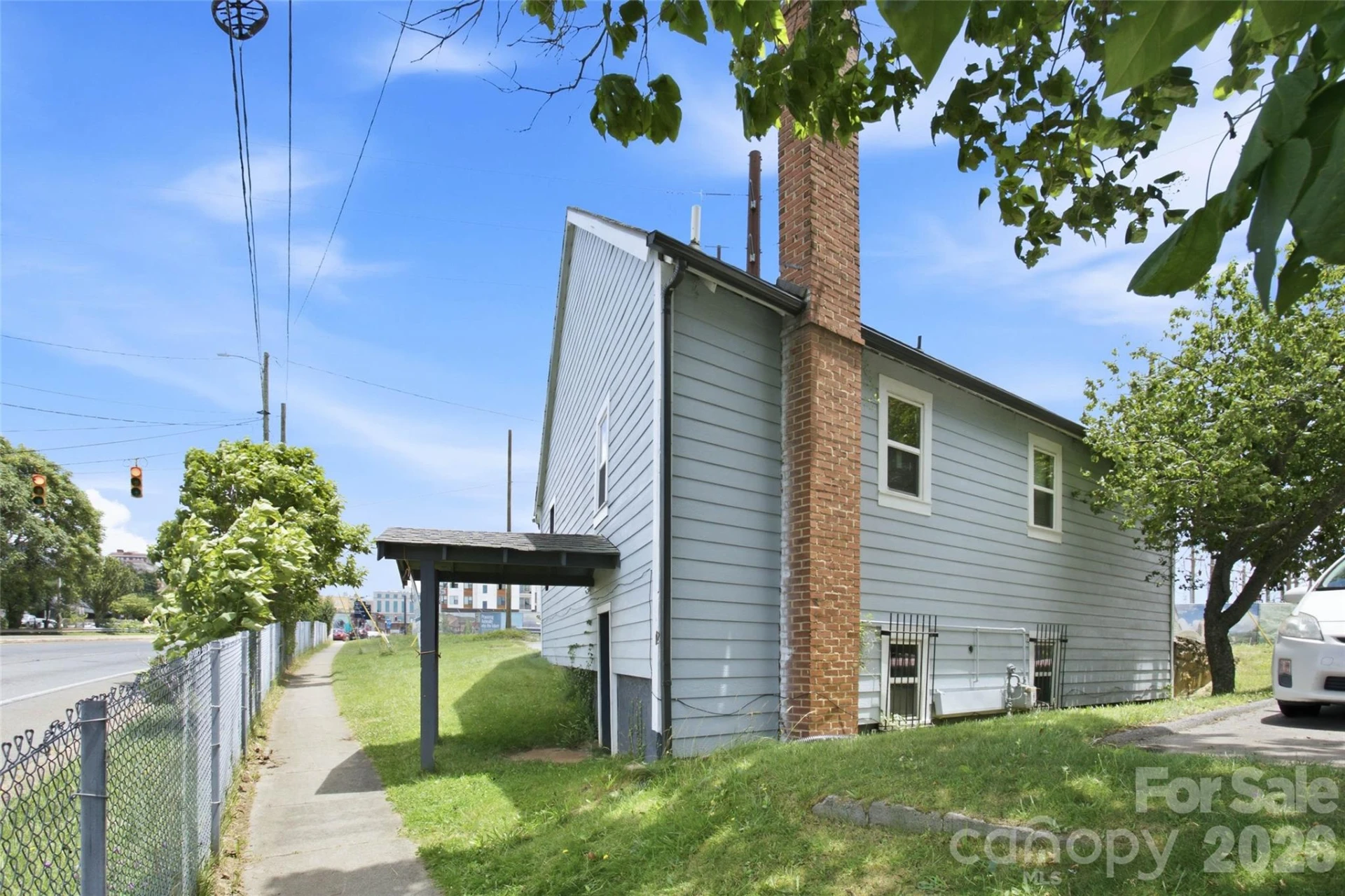 295 W Haywood Street - Photo 28