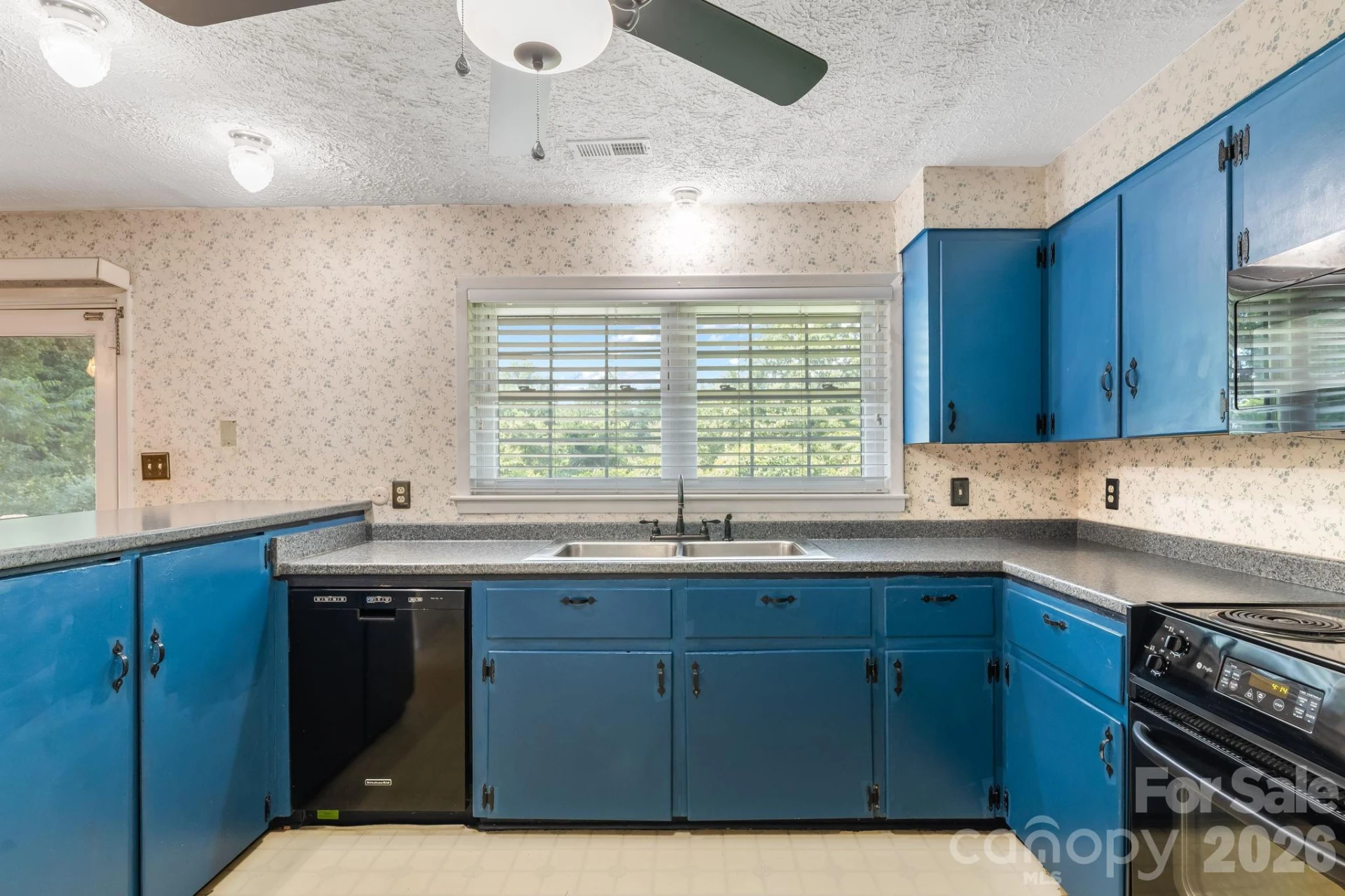 63 Baker Place - Photo 19