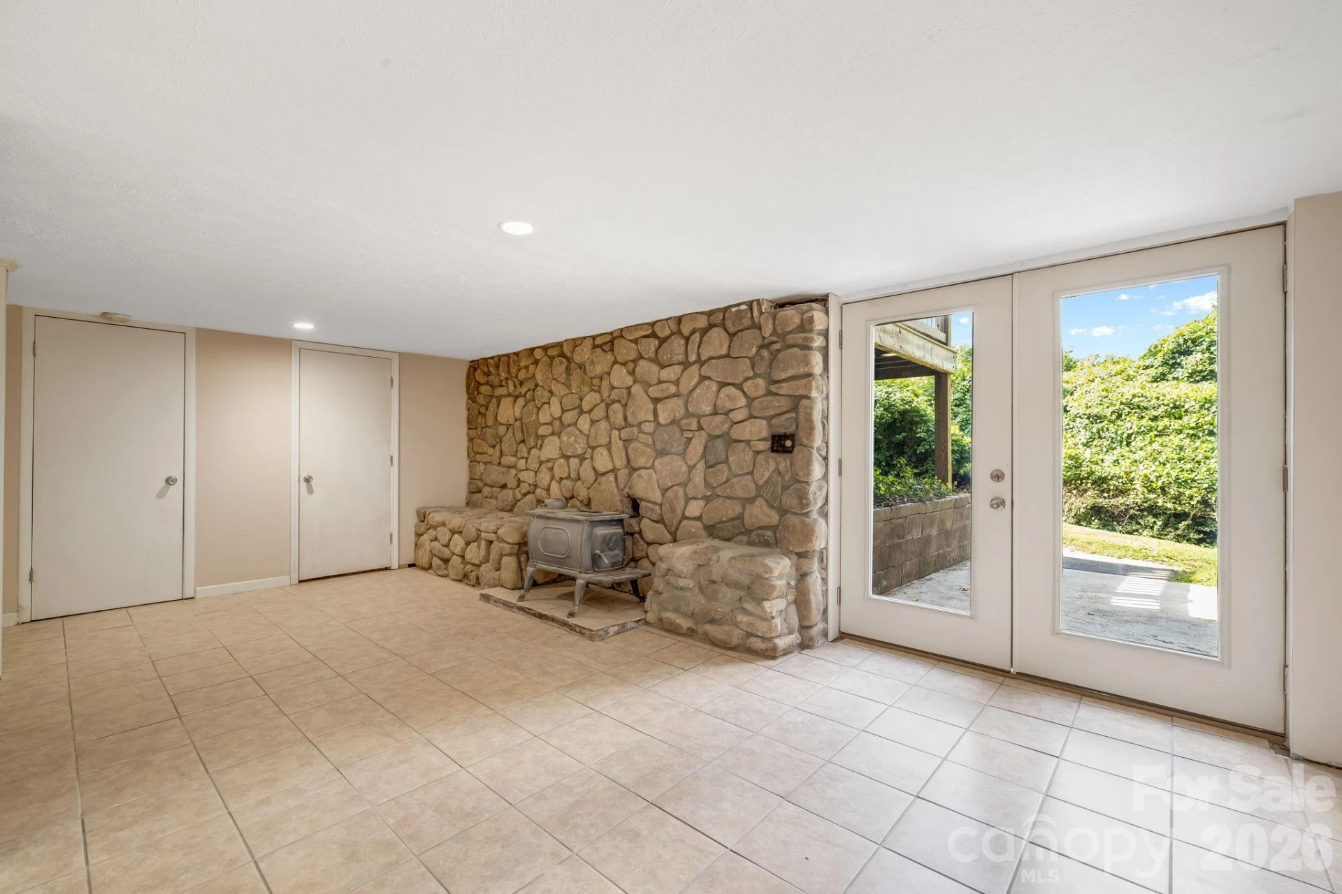63 Baker Place - Photo 32