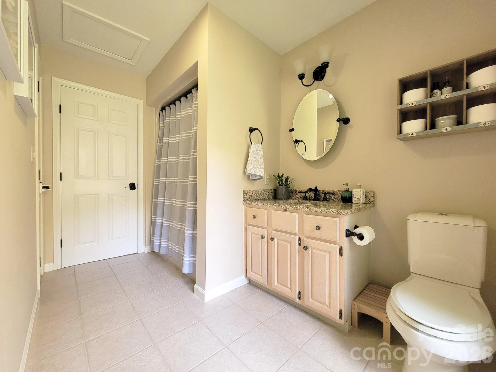 305 E Sondley Drive - Photo 18