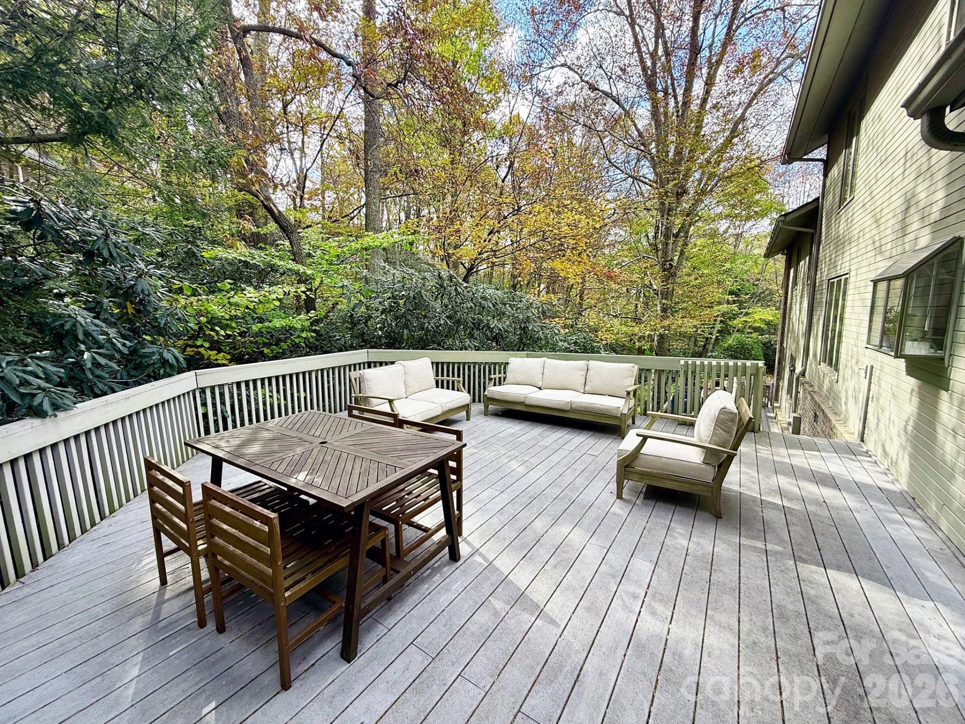 305 E Sondley Drive - Photo 22