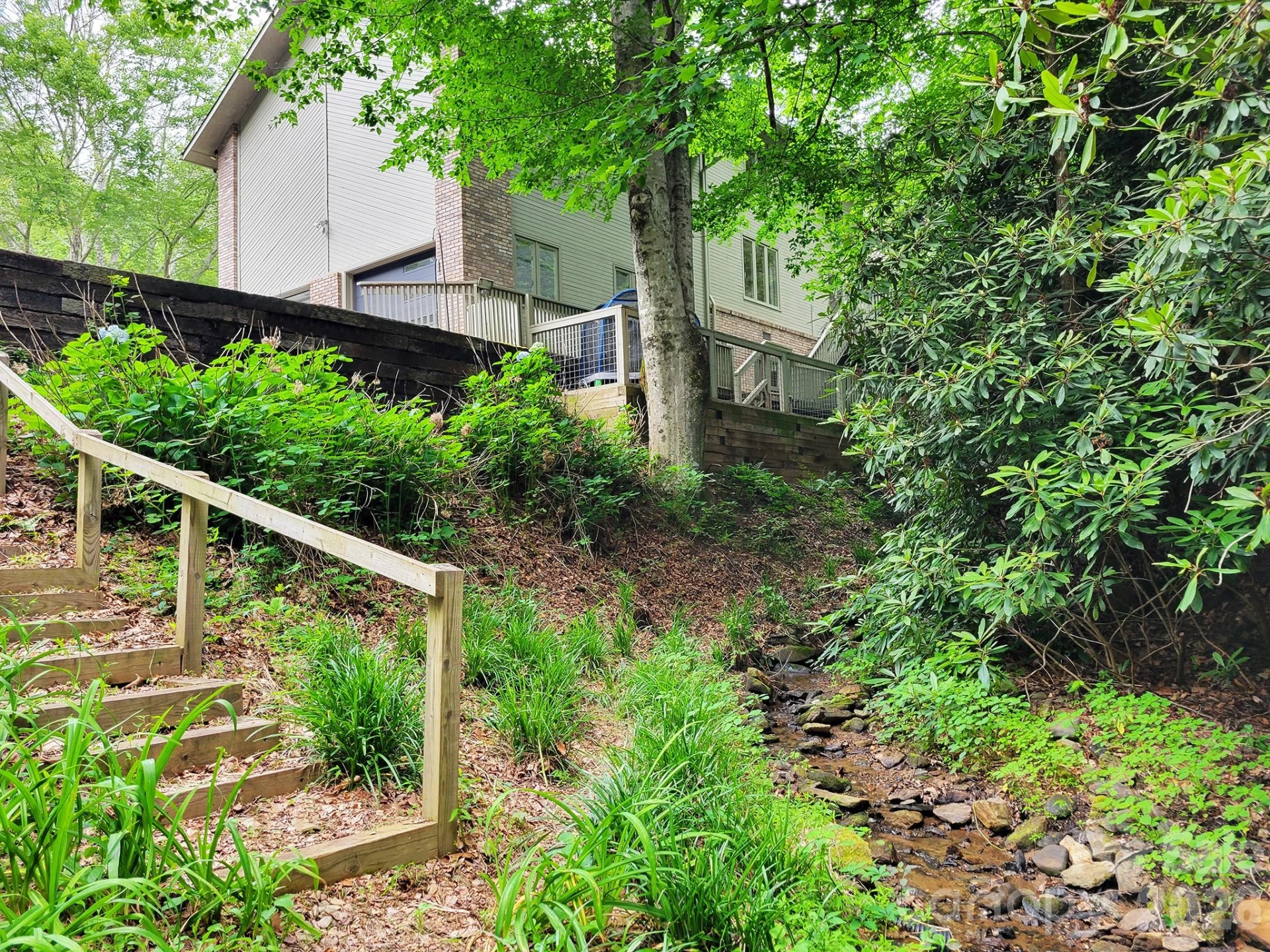 305 E Sondley Drive - Photo 24