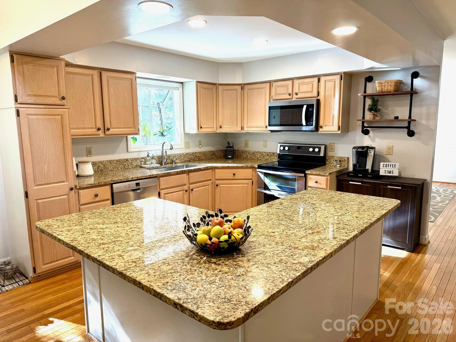 305 E Sondley Drive - Photo 7