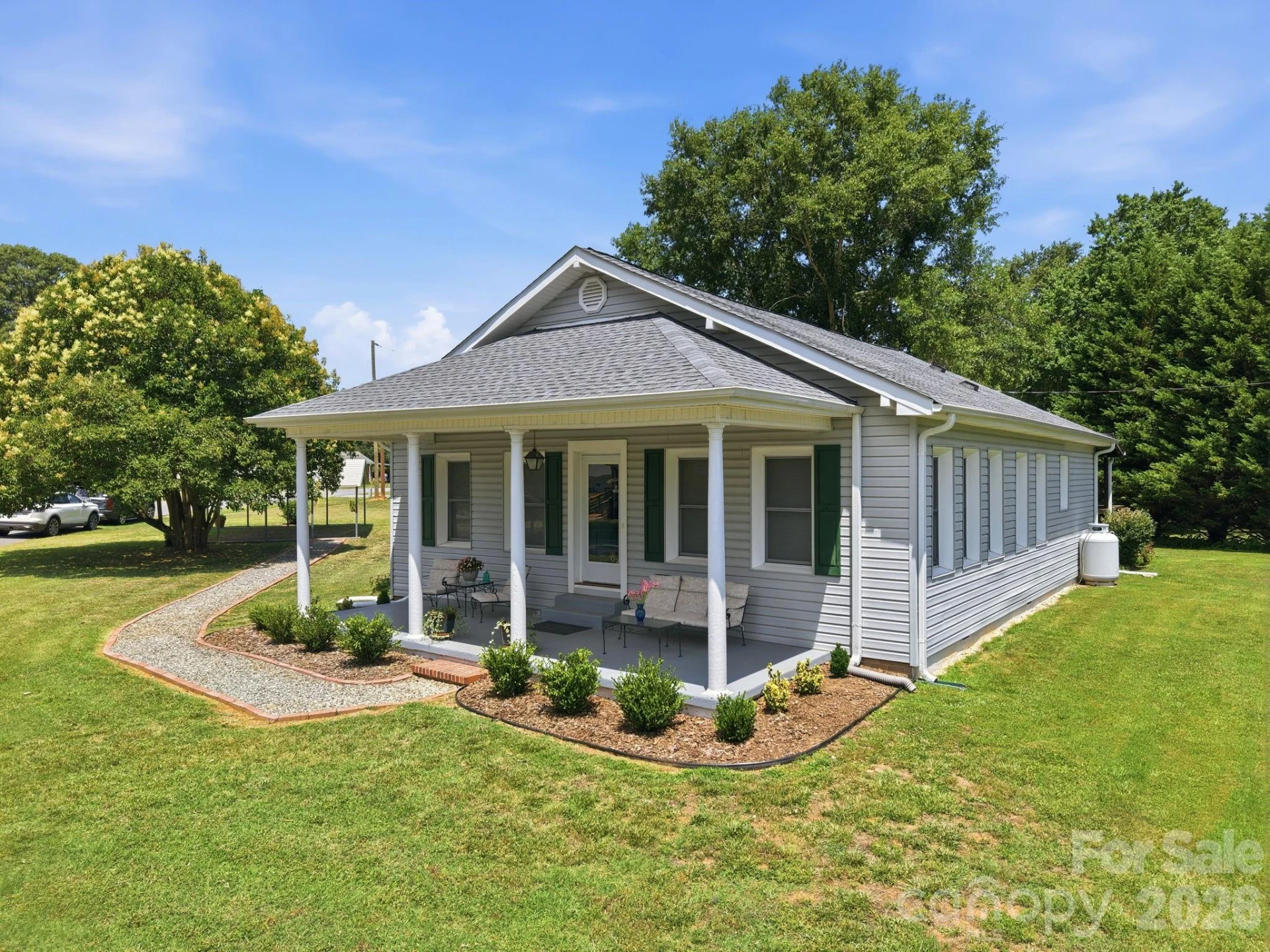 144 E Park Road - Photo 2
